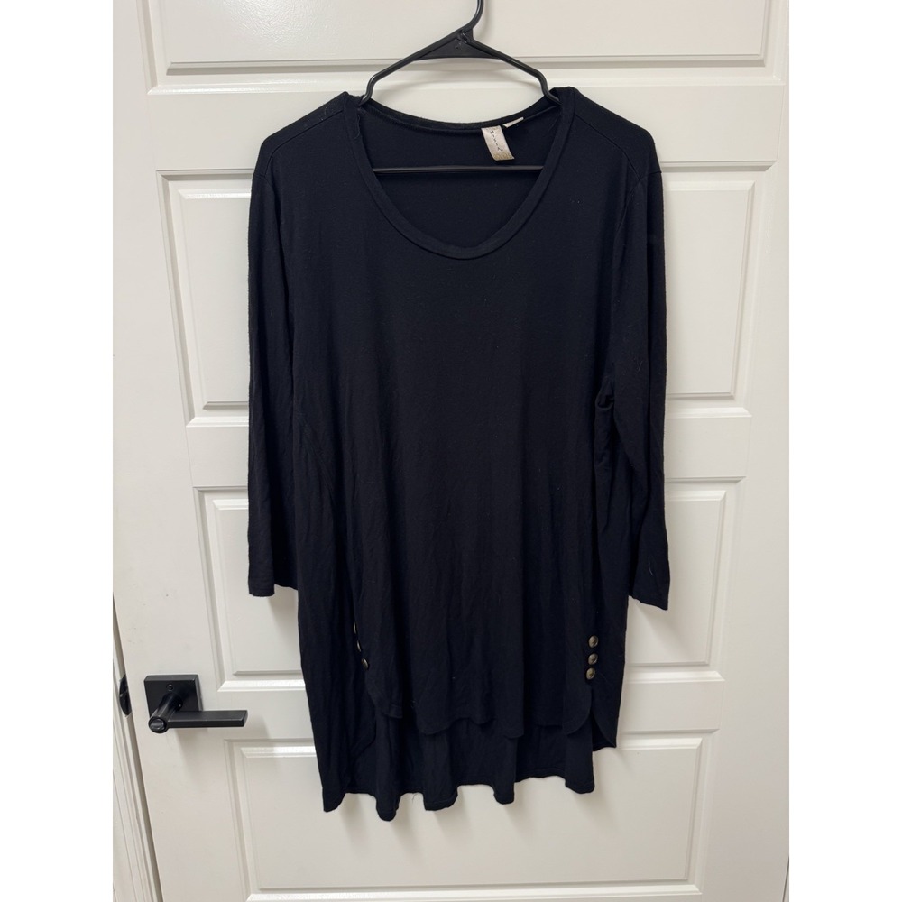 1X Misia Black Rayon Spandex Top Blouse Pullover Hi Lo Hem Nice EUC thin knit